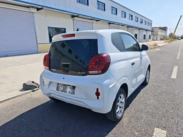 Roewe Clever — Фото автомобиля 6