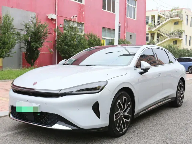 Фотография автомобиля — Baojun Xiangjing