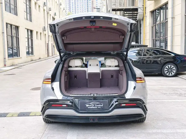 Denza Z9GT — Фото автомобиля 12