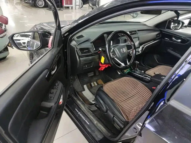 Honda Crider — Фото автомобиля 15
