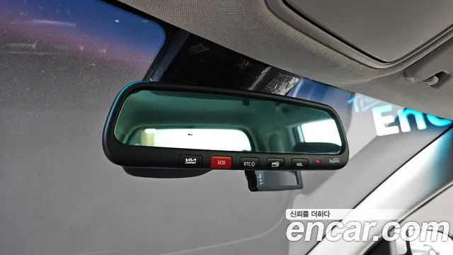 Kia Niro — Фото автомобиля 16