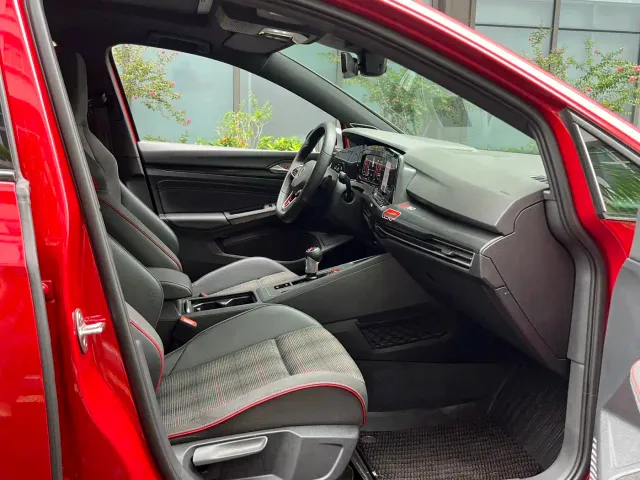 Volkswagen Golf GTI — Фото автомобиля 11