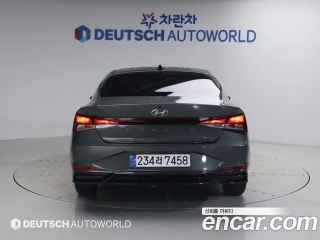Hyundai Avante CN7 — Фото автомобиля 4
