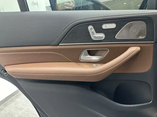 Mercedes-Benz GLS-Class — Фото автомобиля 25
