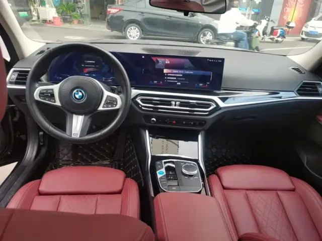 BMW i3 — Фото автомобиля 9