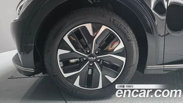 Kia EV6 — Фото автомобиля 5