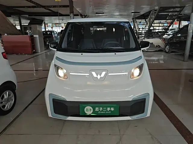 Wuling NanoEV — Фото автомобиля 2
