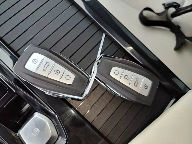 Geely Boyue — Фото автомобиля 8
