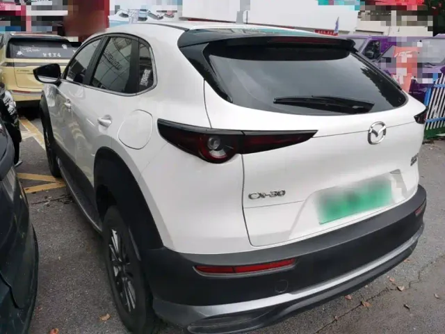 Mazda CX-30 EV — Фото автомобиля 4
