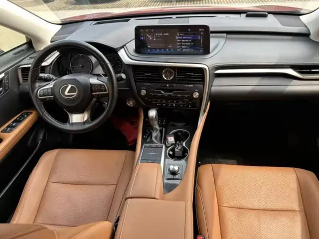 Lexus RX — Фото автомобиля 11