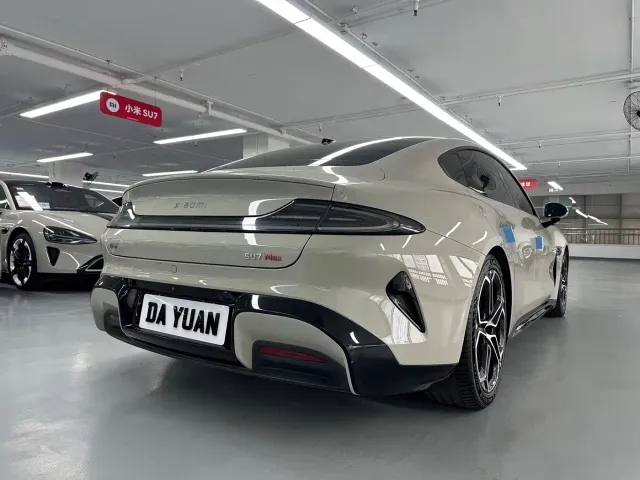 Xiaomi SU7 — Фото автомобиля 19
