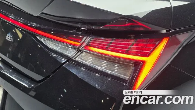 Hyundai Avante CN7 — Фото автомобиля 8