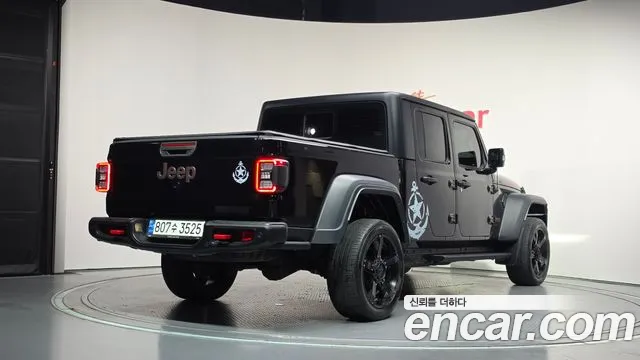 Jeep Gladiator JT — Фото автомобиля 2