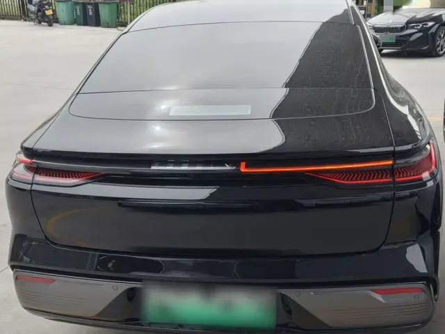 Geely Galaxy Xingyao 8 — Фото автомобиля 3