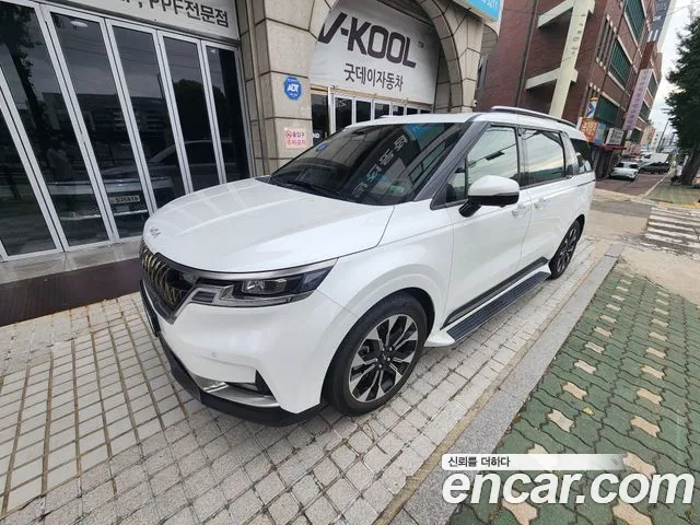 Фотография автомобиля — Kia Carnival Generation 4