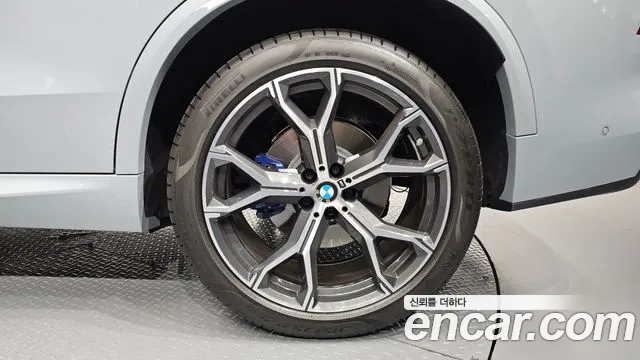 BMW X5 xDrive 40i M Sport — Фото автомобиля 18