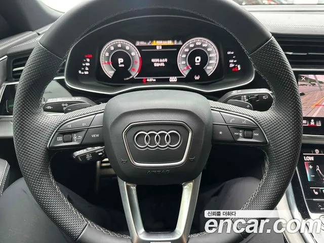 Audi Q8 55 TFSI quattro Premium — Фото автомобиля 6