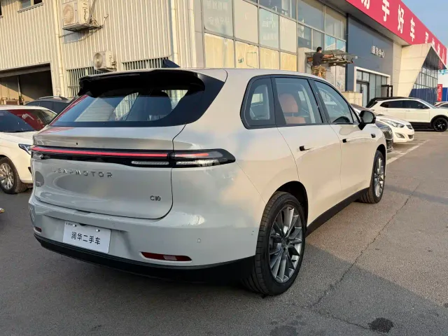 Leapmotor C10 — Фото автомобиля 5