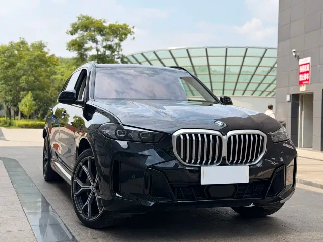 BMW X5 — Фото автомобиля 3