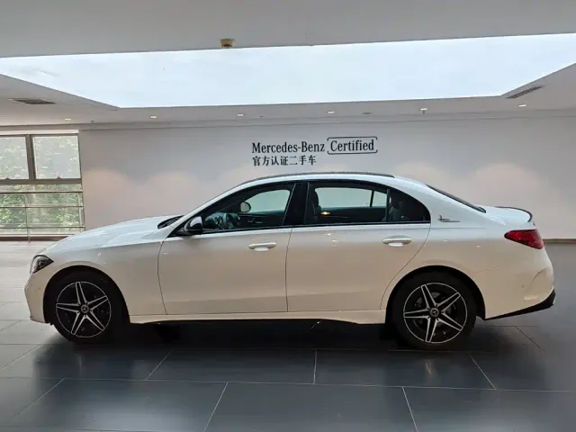 Mercedes-Benz Mercedes-Benz C-Class 2024 C 260 L Night Edition Sport — Фото автомобиля 6