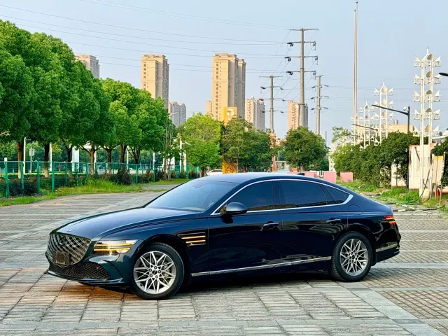 Фотография автомобиля — Genesis G80