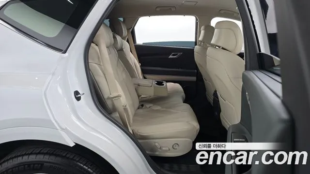 Genesis GV80 — Фото автомобиля 17
