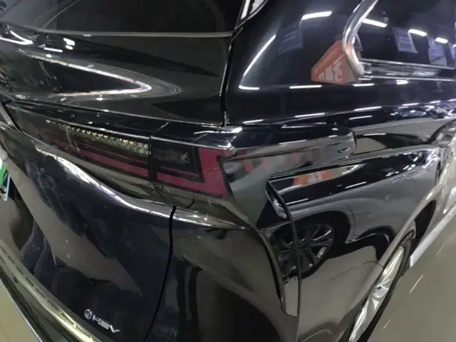 Toyota Granvia — Фото автомобиля 7