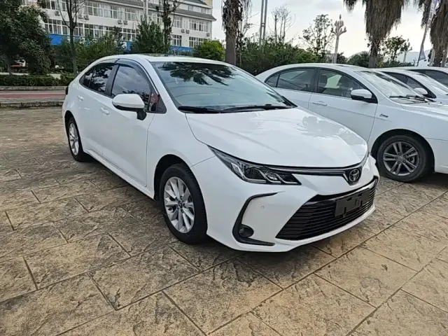 Toyota Corolla — Фото автомобиля 3