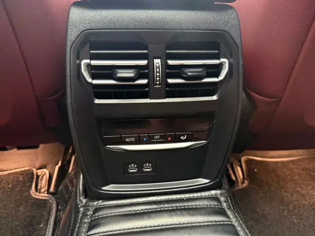 BMW 3 Series — Фото автомобиля 11