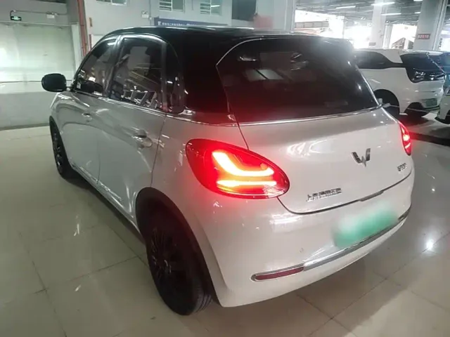 Wuling Bingo — Фото автомобиля 4