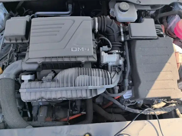 BYD Qin PLUS — Фото автомобиля 21