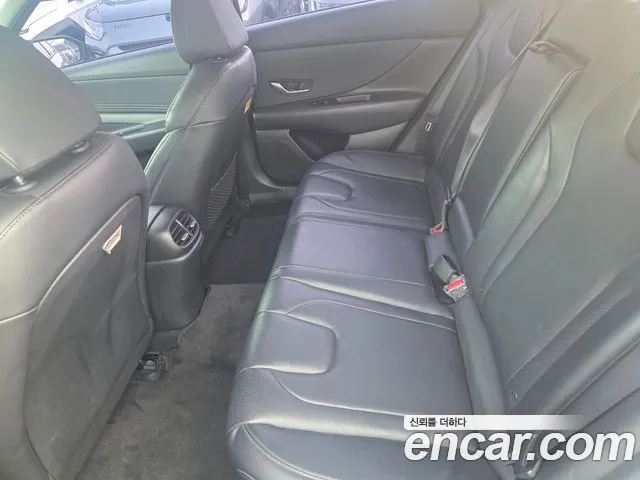 Hyundai AVANTE Avante (CN7) — Фото автомобиля 19