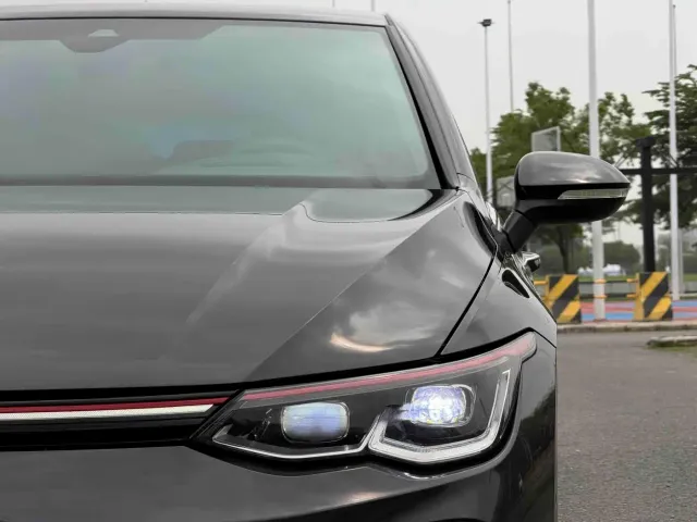 Volkswagen Golf GTI — Фото автомобиля 4