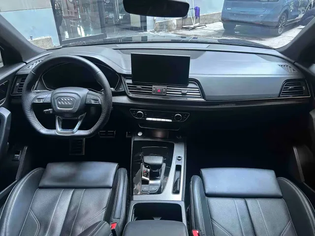Audi Q5L — Фото автомобиля 7