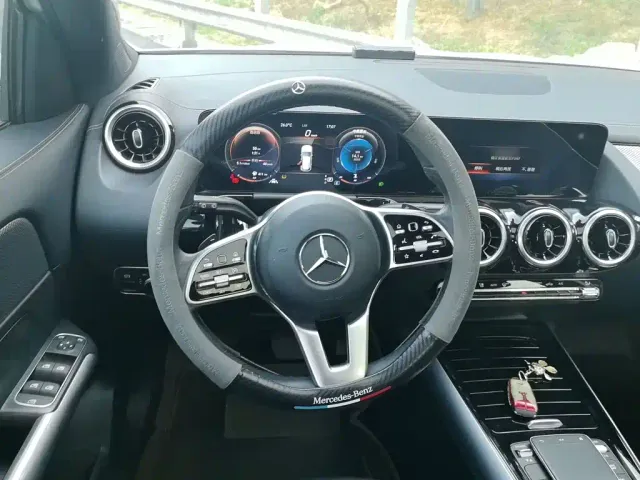 Mercedes-Benz GLA-Class — Фото автомобиля 2