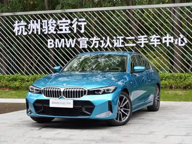 Фотография автомобиля — BMW 3 Series