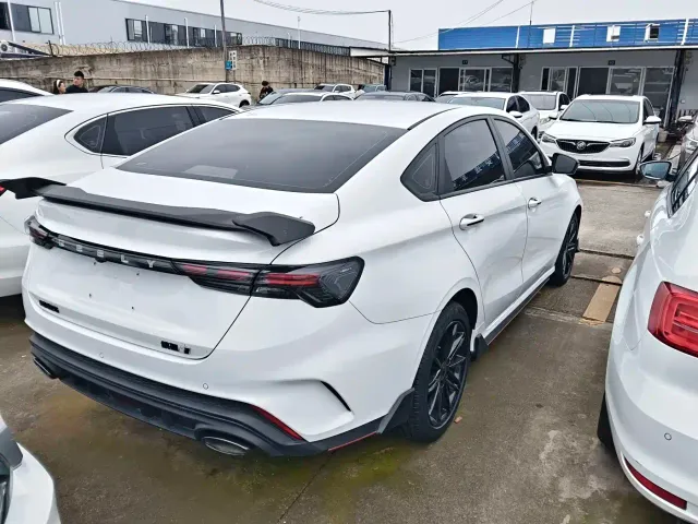 Geely Binrui — Фото автомобиля 13