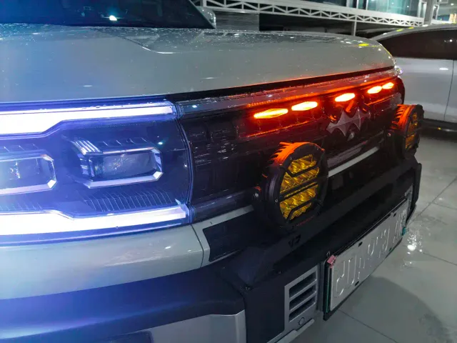 BYD FangChengBao Leopard 5 — Фото автомобиля 10