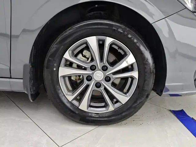 Changan Eado — Фото автомобиля 6