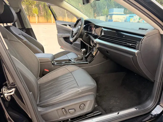 Volkswagen Passat — Фото автомобиля 10