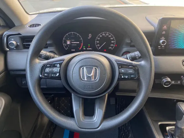 Honda Vezel — Фото автомобиля 4