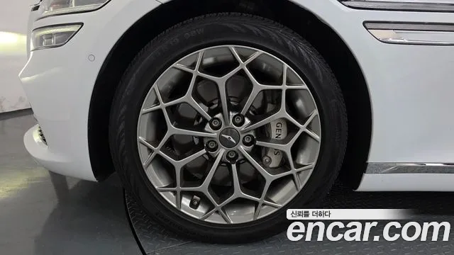 Genesis G80 Бензин 2.5 турбо AWD — Фото автомобиля 2