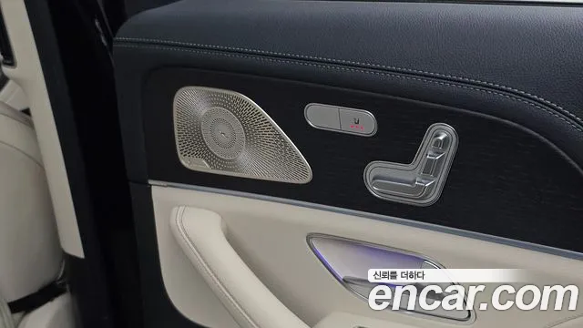 Mercedes-Benz GLE-Class — Фото автомобиля 19