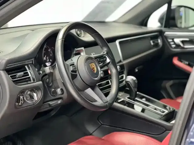 Porsche Macan — Фото автомобиля 9