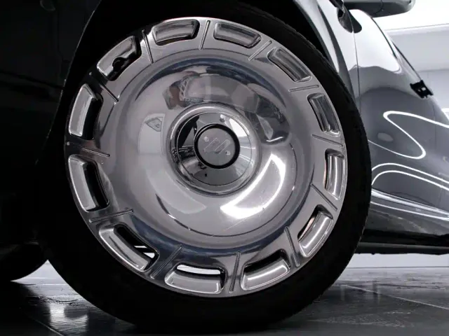 IM Motors LS9 — Фото автомобиля 21
