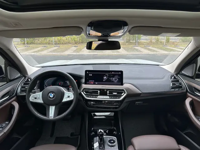 BMW X3 — Фото автомобиля 9