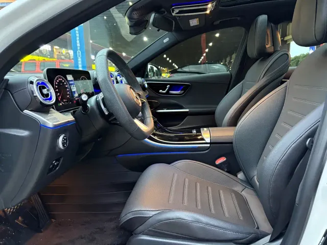 Mercedes-Benz C-Class — Фото автомобиля 11