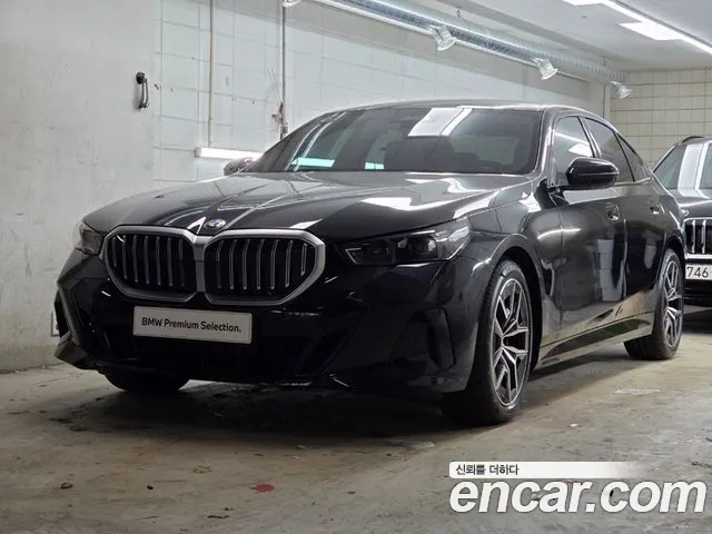 Фотография автомобиля — BMW 5 Series G60