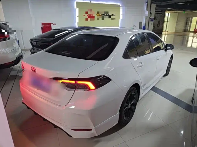 Toyota Corolla — Фото автомобиля 6