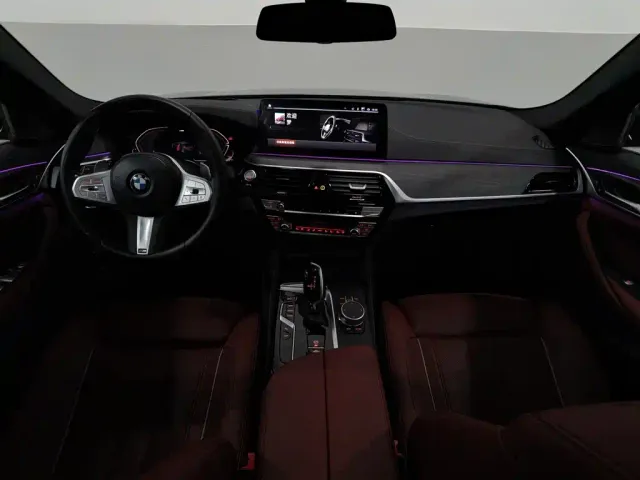 BMW 5 Series — Фото автомобиля 5